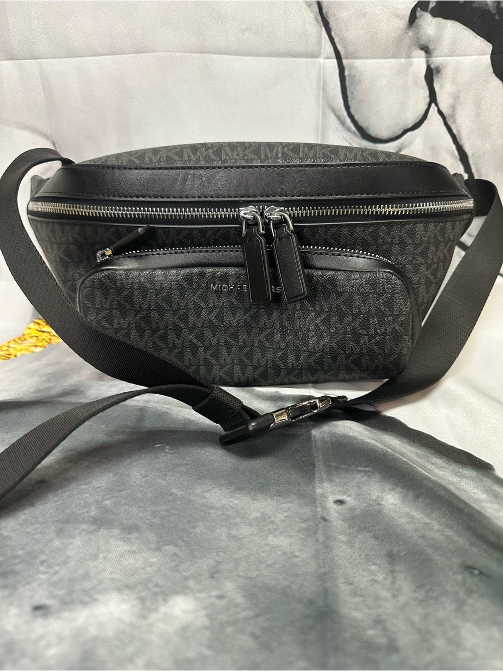 Michael Kors Men's Black and Dark Gray Logo Belt Bag